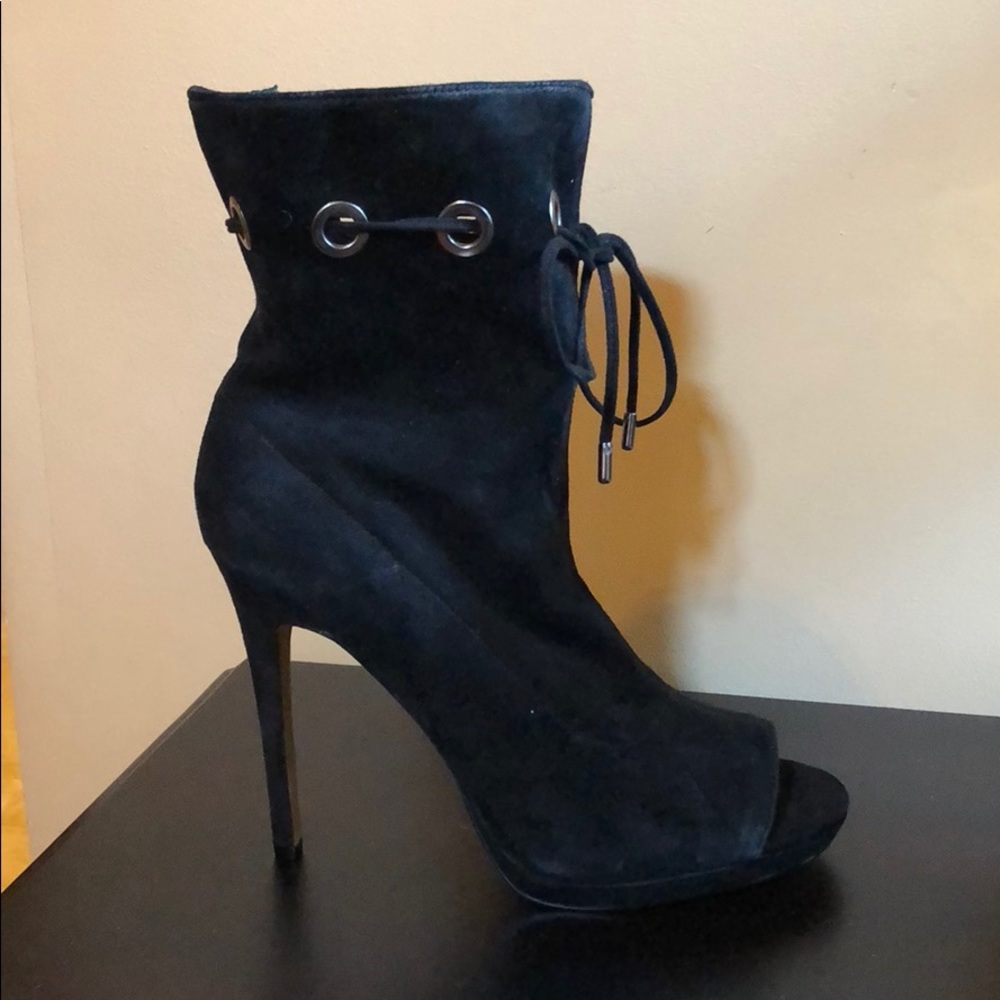 Brand New Suede Steve Madden Ankle Booties